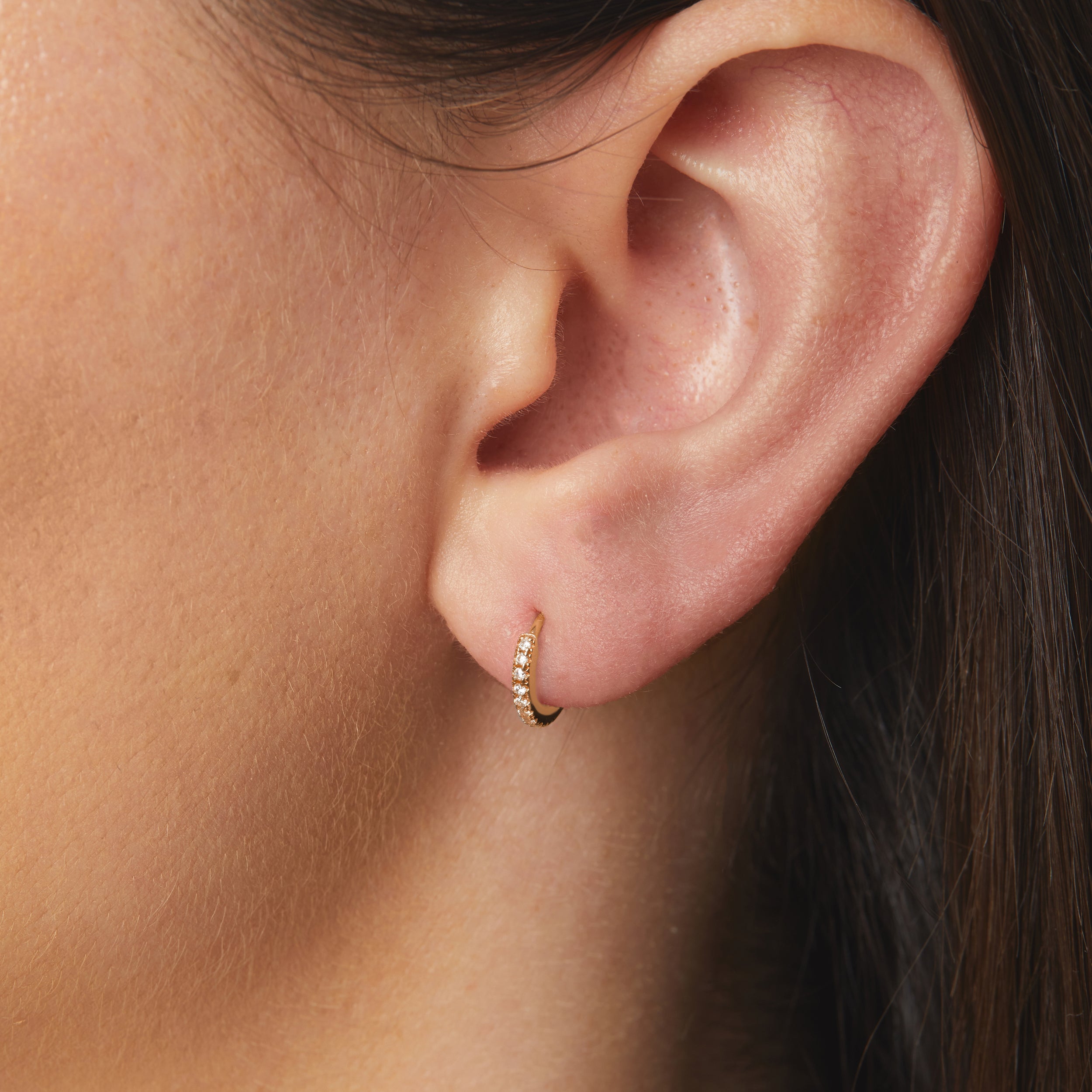 0.35 TCW Round Shape Moissanite Huggies Earrings