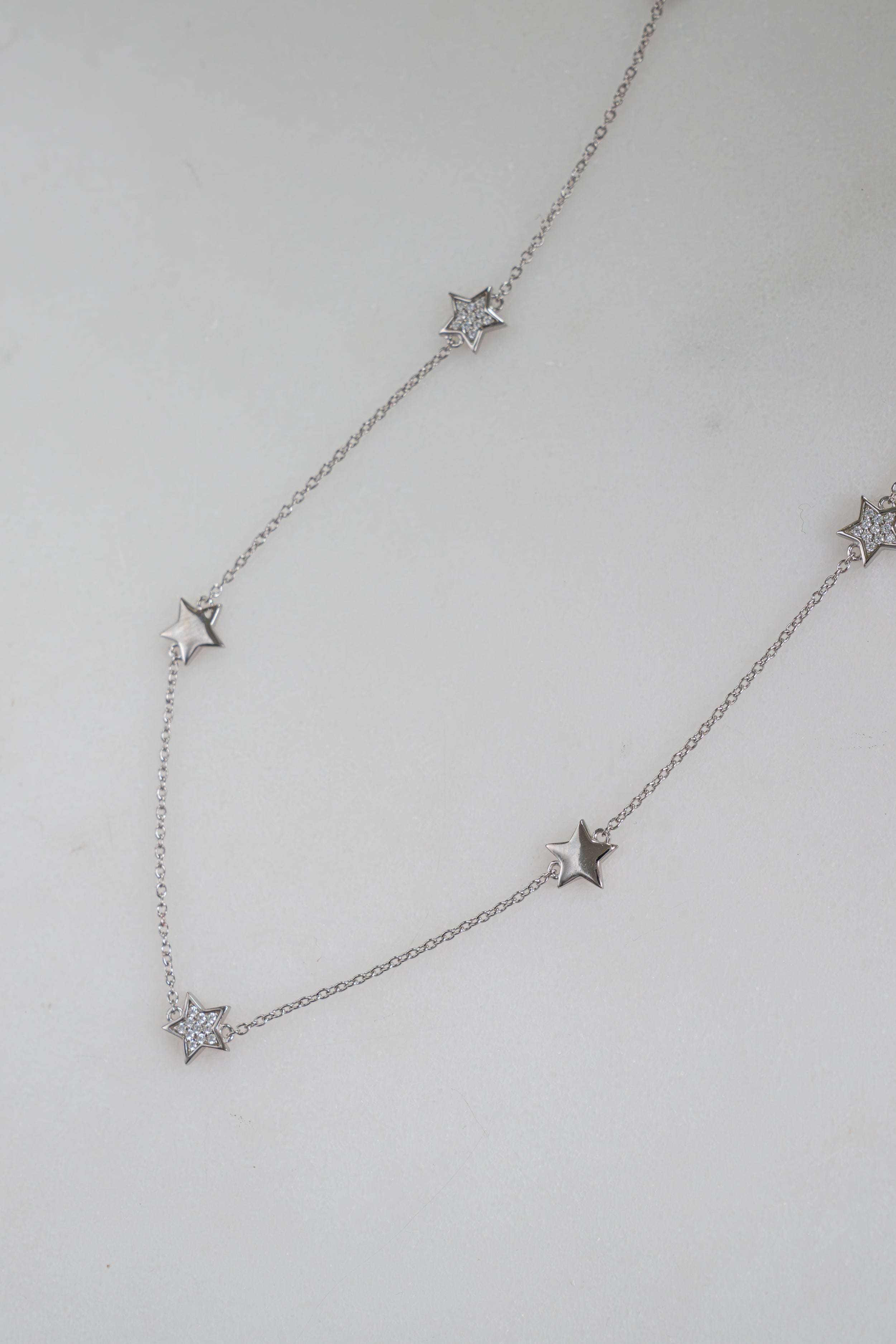 0.20 Carats Round Shape Moissanite Star Collar Necklace