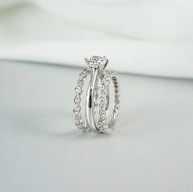 1.0 Carats Lab Grown Diamond Round Shape E-VS1 Solitaire Engagement Ring
