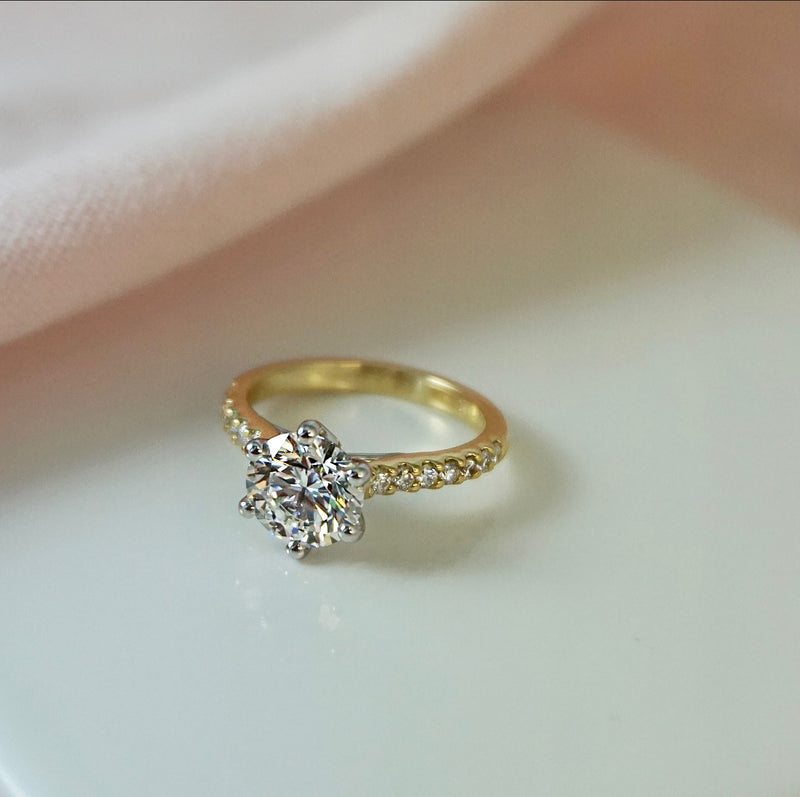 1.0 Carats Lab Grown Diamond Round Shape E-VS1 Pave Engagement Ring