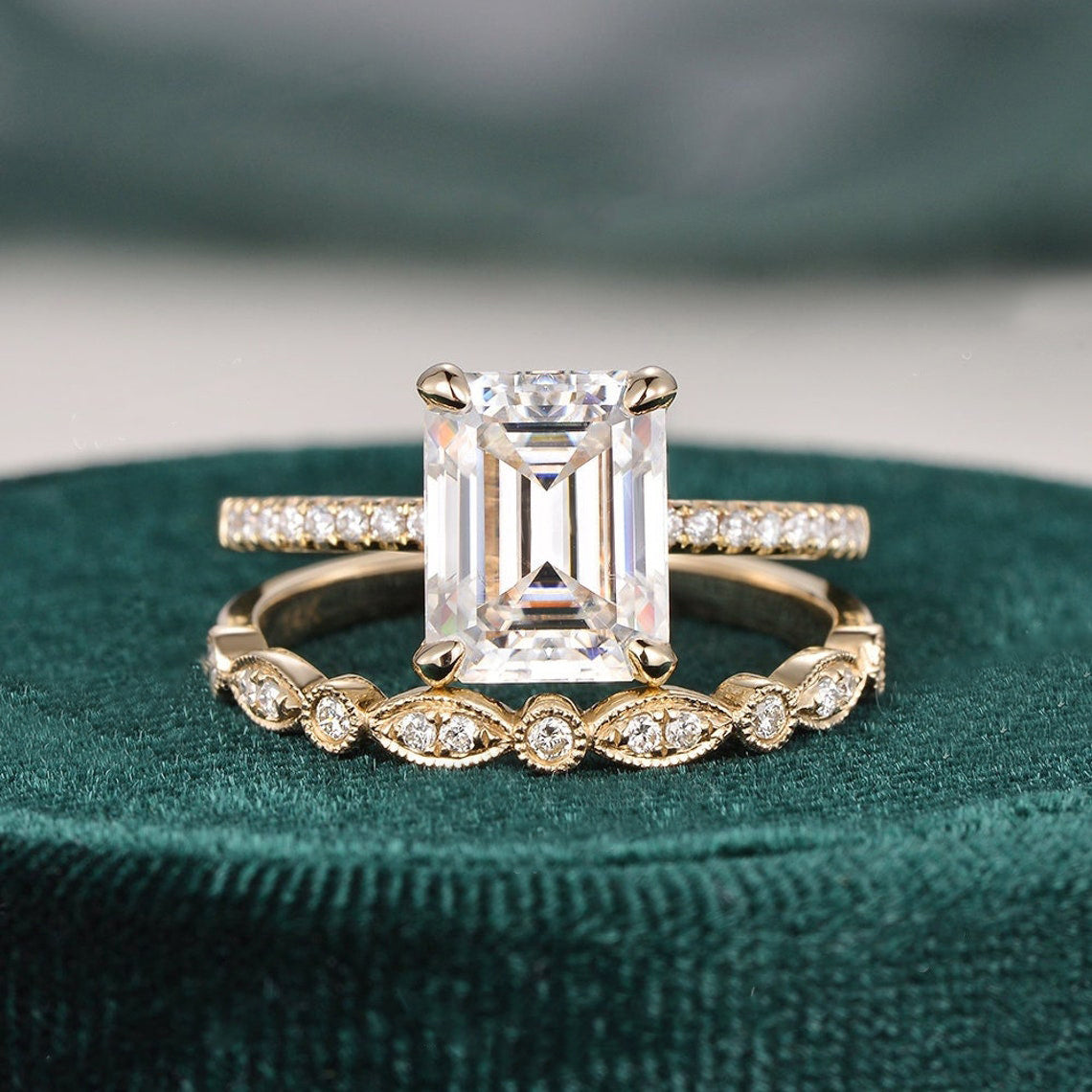 2.50 CT Emerald F/VS1 CVD Diamond Hidden Halo Bridal Ring Set for Women