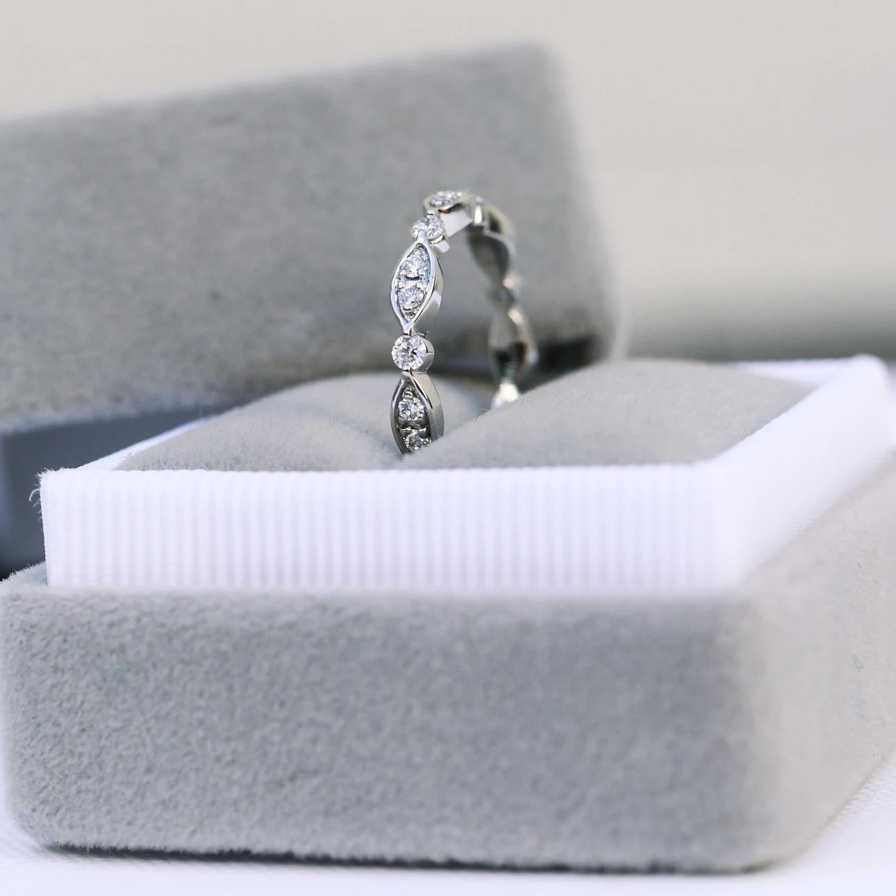 0.45 Carats Lab Grown Diamond Round Shape Leaf Eternity Wedding Band