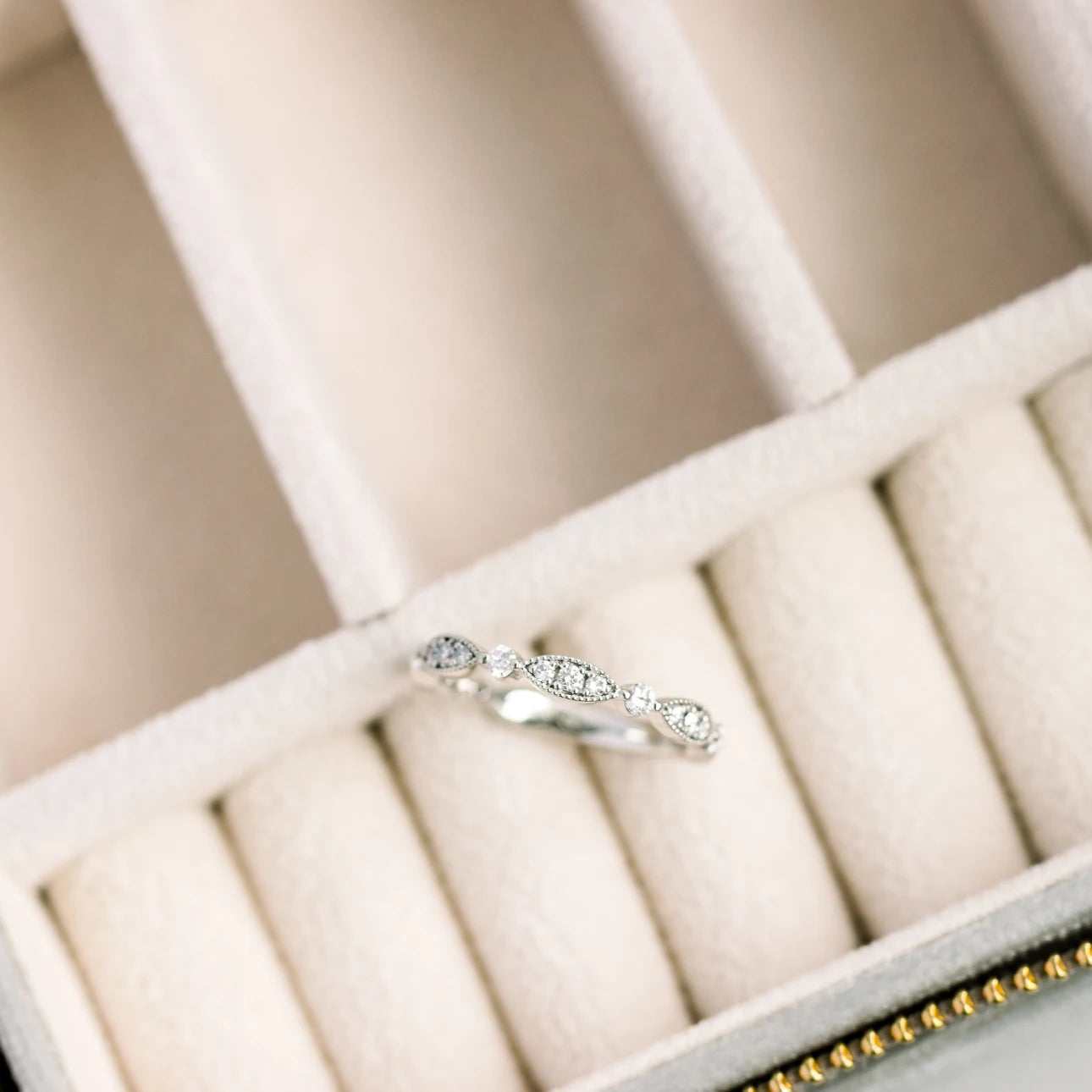 0.45 Carats Lab Grown Diamond Round Shape Leaf Eternity Wedding Band