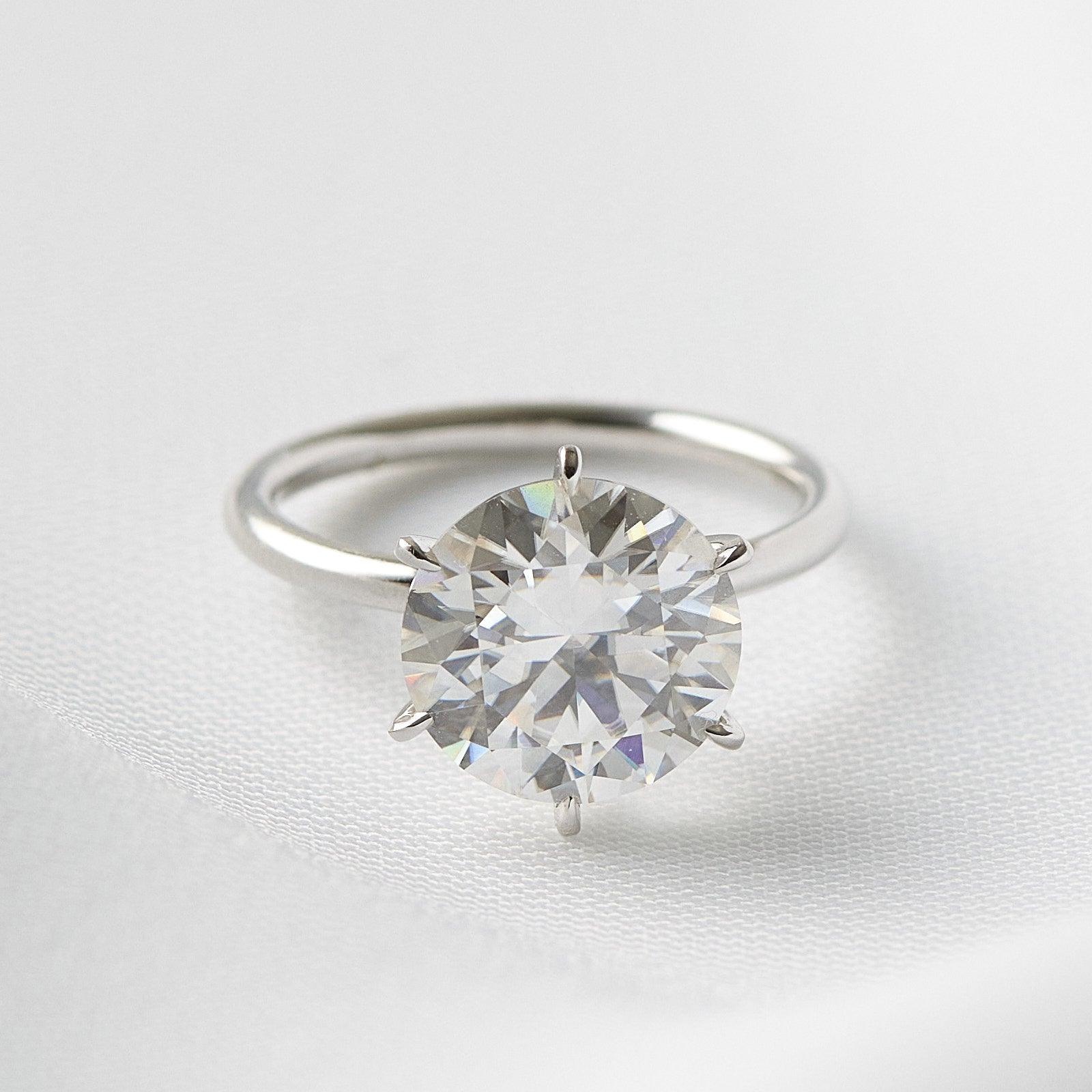 3.0 Carats Round Shape Moissanite Solitaire Engagement Ring