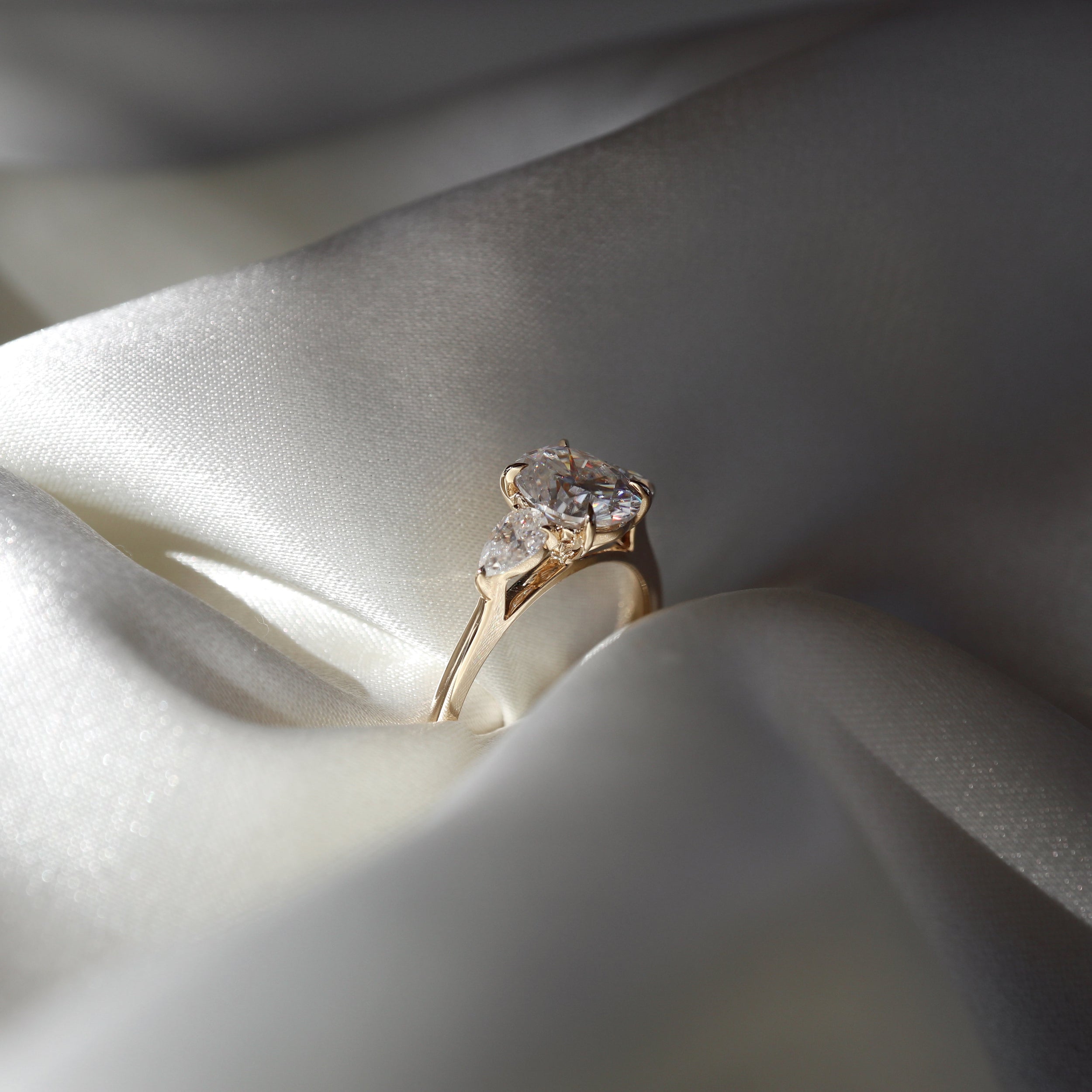 1.0 Carats Oval Shape Three Stone Moissanite Engagement Ring