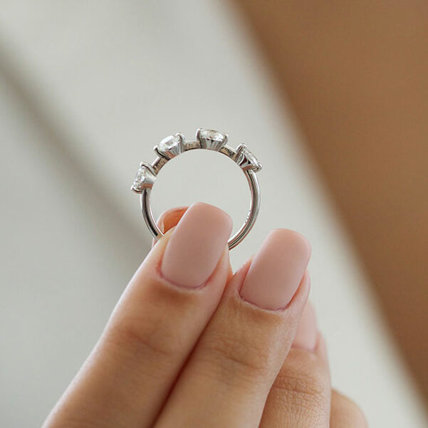 1.0 Carats Lab Grown Diamond Round Shape Dainty Wedding Band