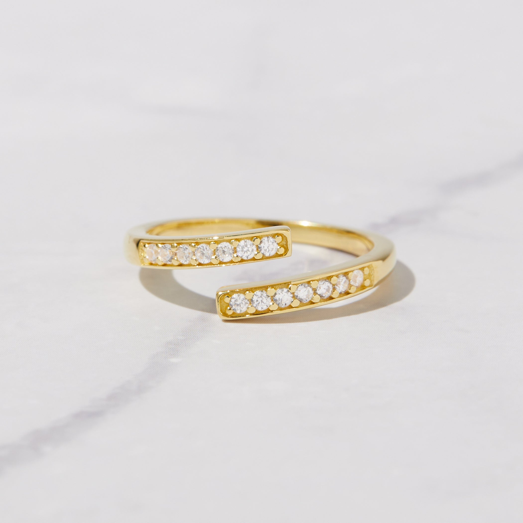 0.45 Carats Moissanite Round Open Setting Wedding Band