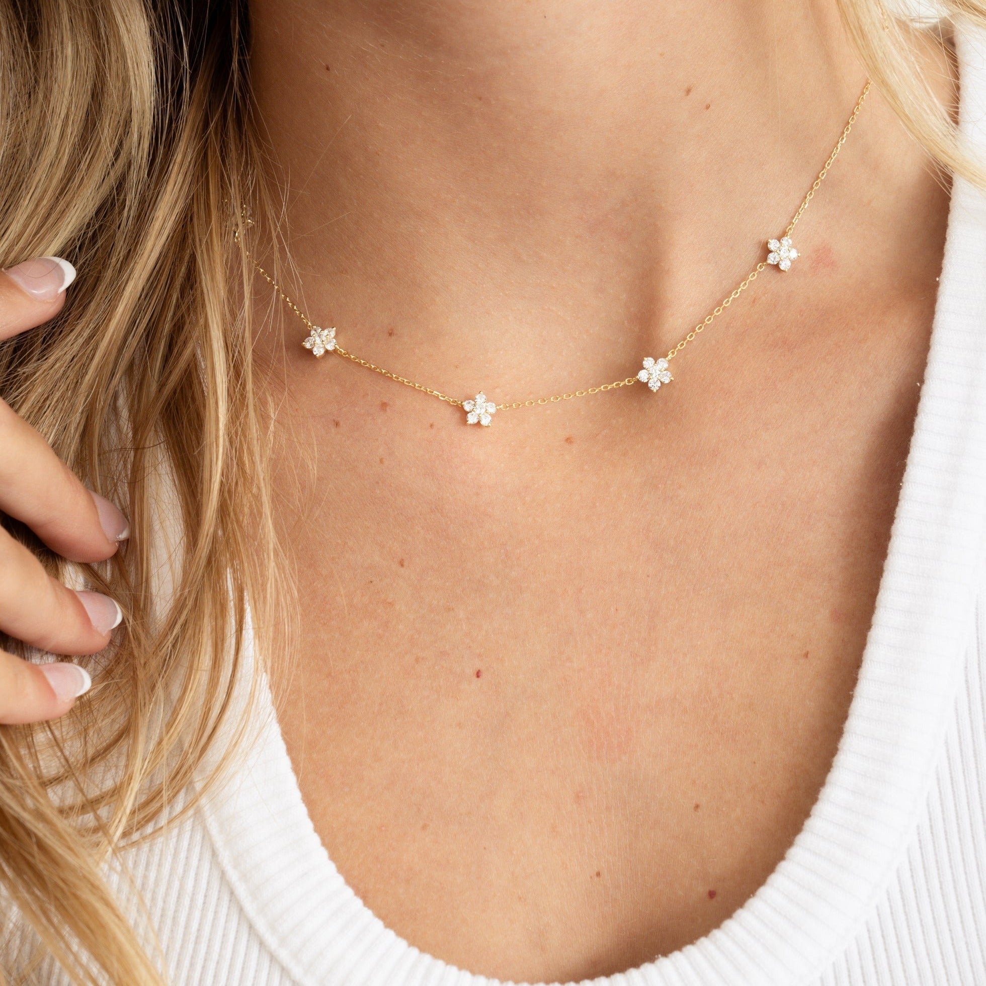 0.80 Carats Round Shape Moissanite Diamond Flower Necklace