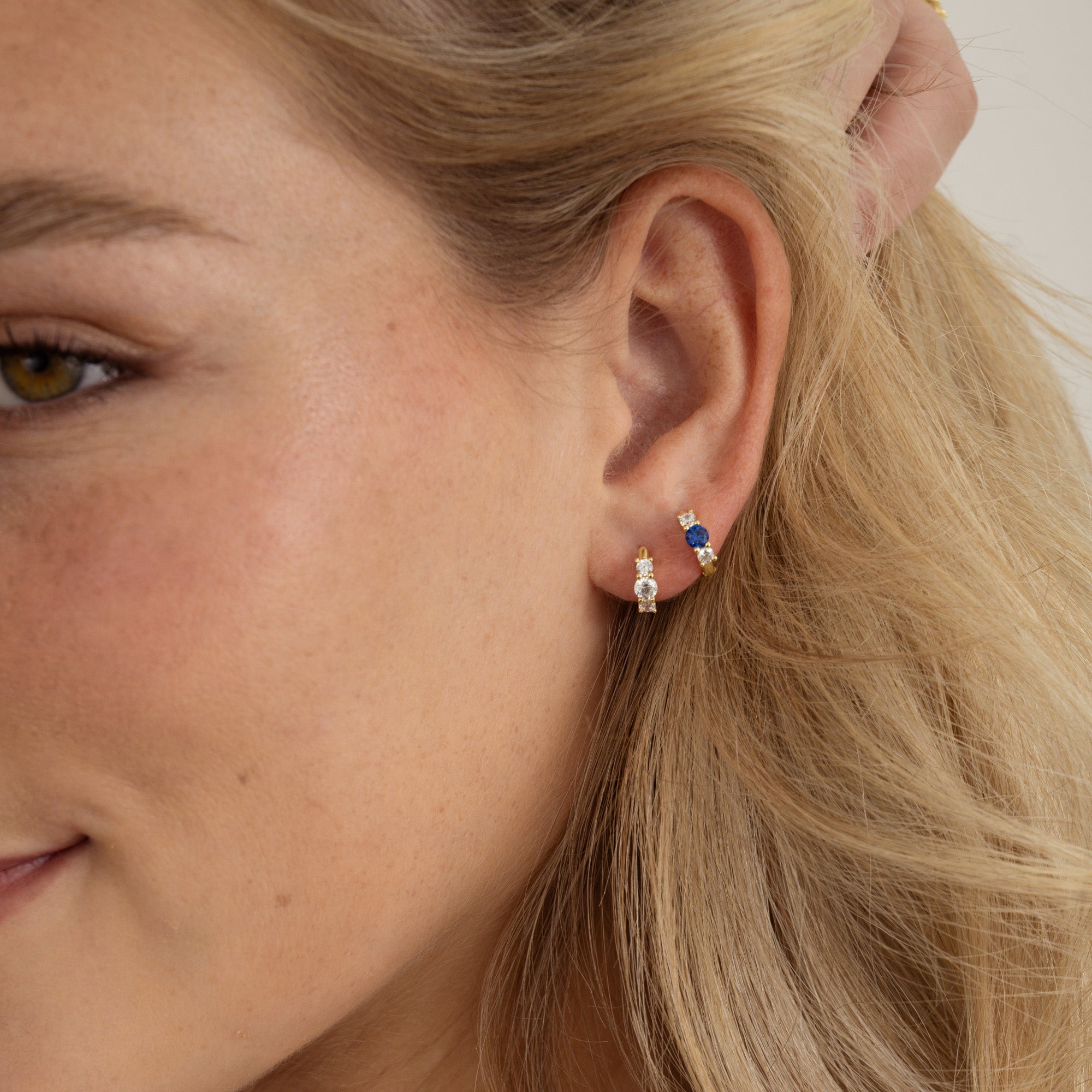 0.80 TCW Round Shape Moissanite Three Stone Huggie Hoops Earrings