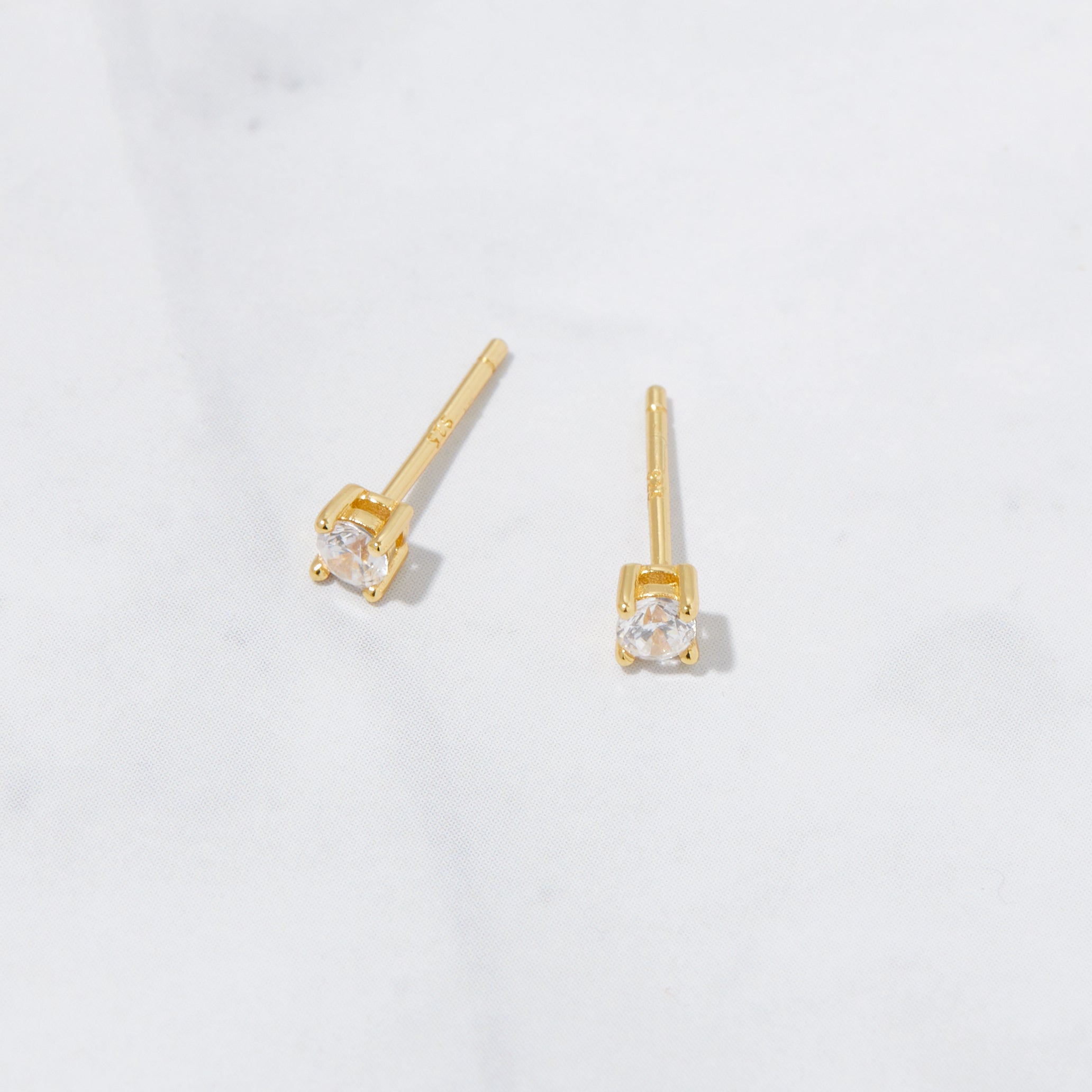 0.80 TCW Round Shape Moissanite Solitaire Stud Earrings