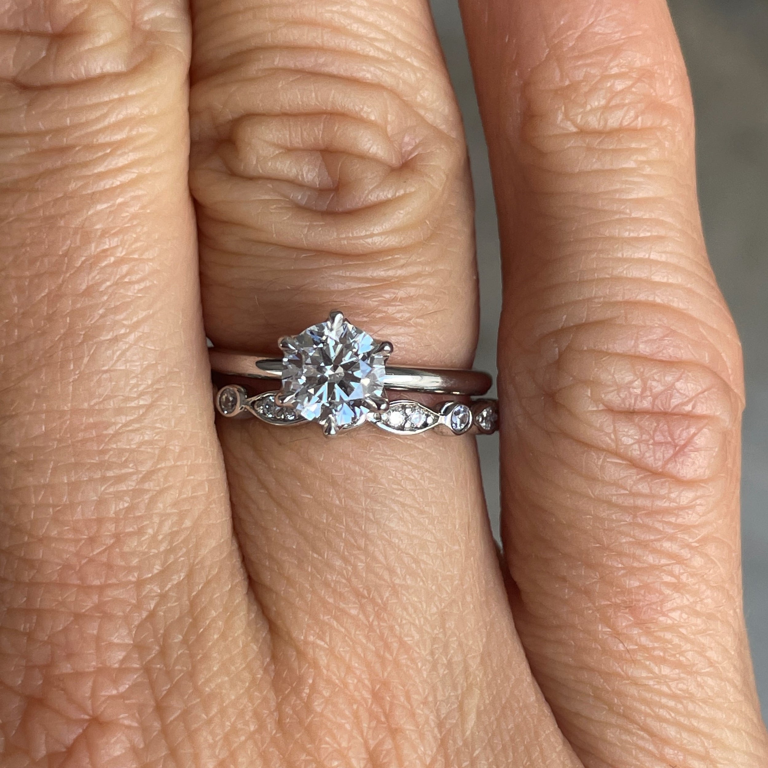 0.17 Carats Moissanite Round Shape Curved Wedding Band