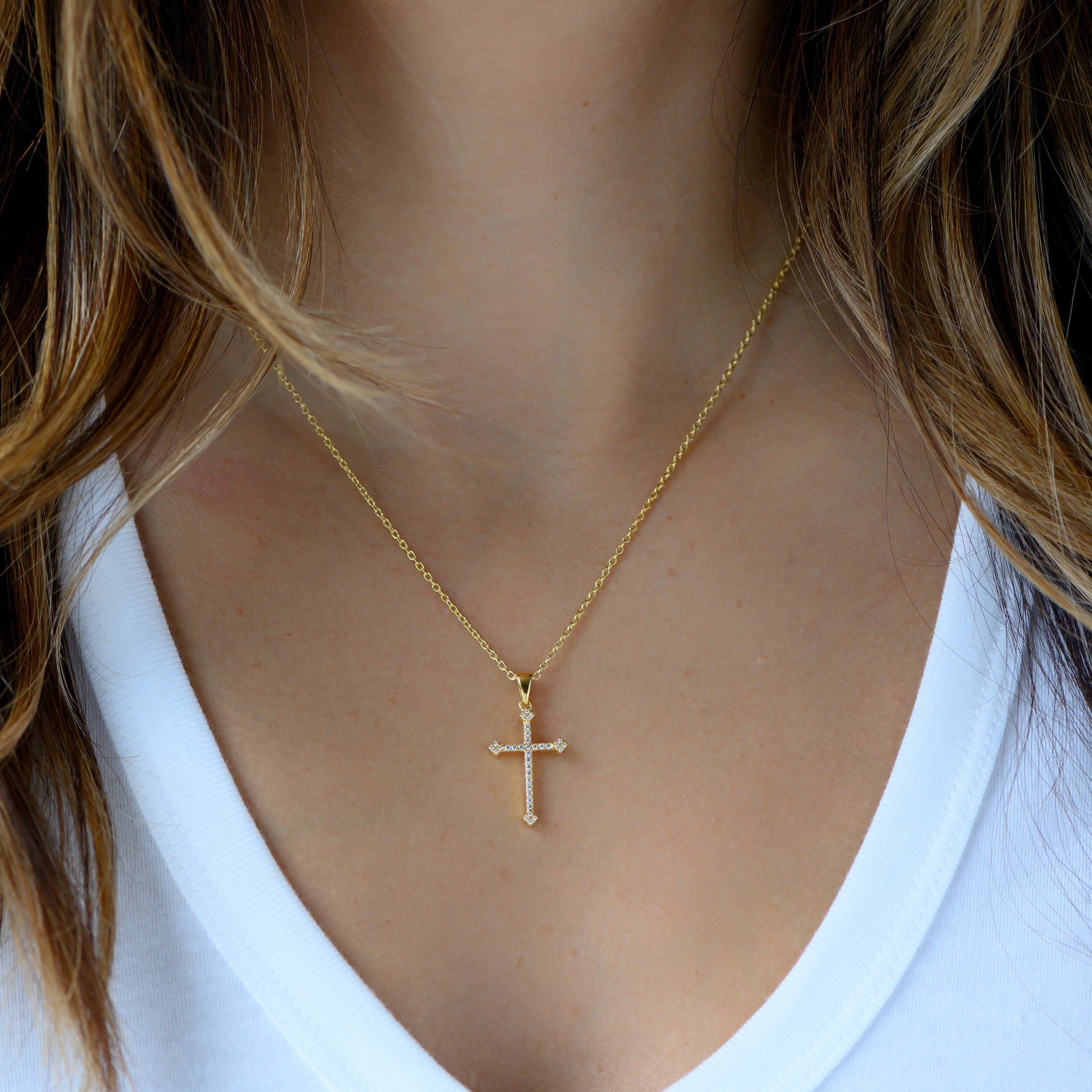0.40 Carats Round Shape Moissanite Cross Pendant Necklace