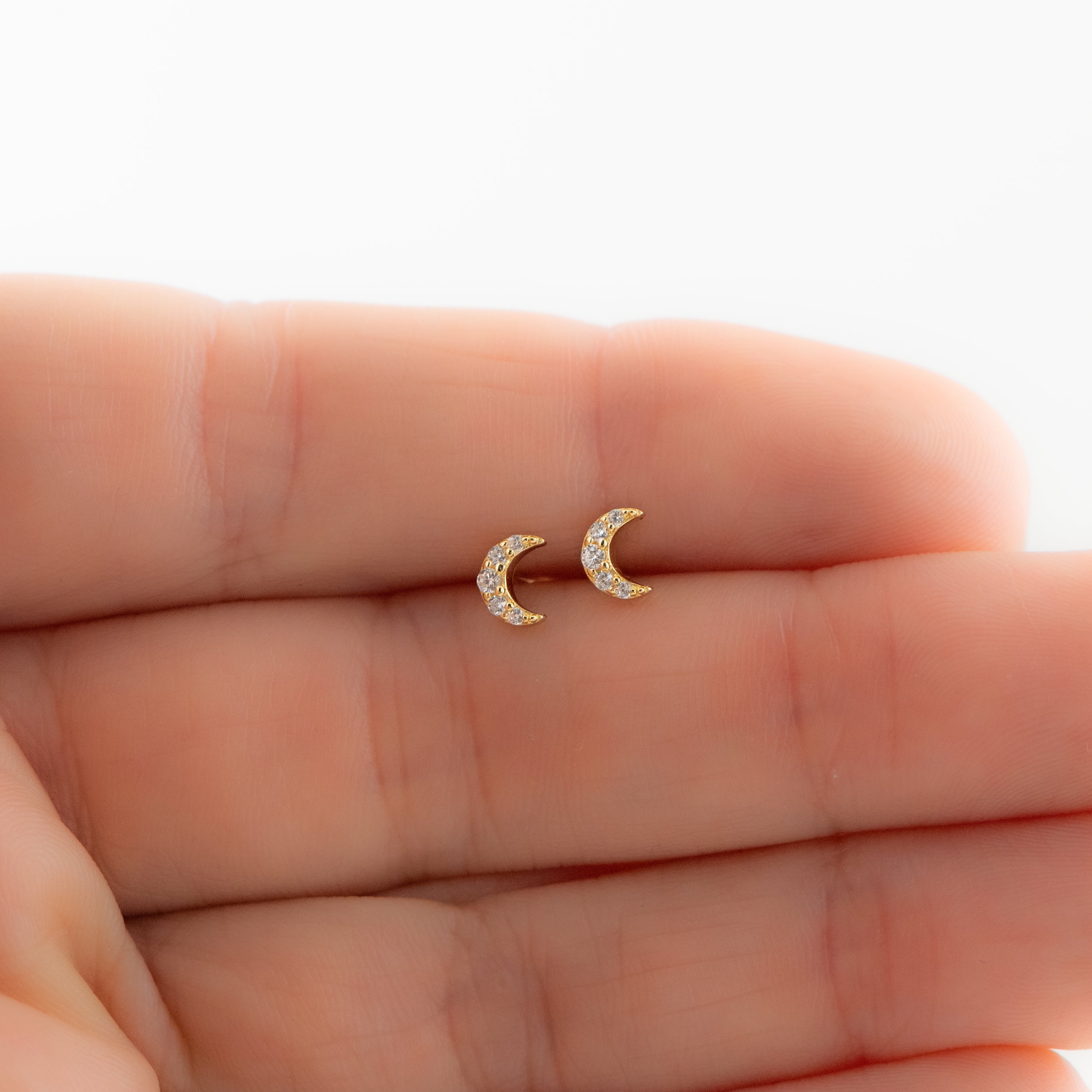 0.80 TCW Round Shape Moissanite Moon Stud Earrings